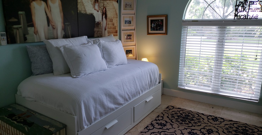 Guest Bedroom Double Twin Bedroom